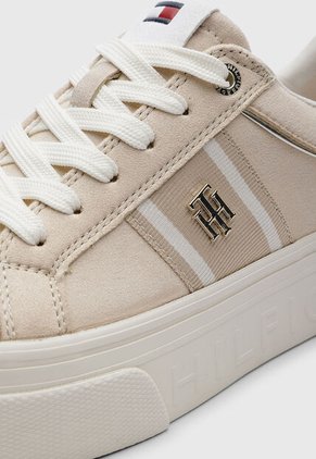 Tenis Lifestyle Tommy Hilfiger Badria 2  Taupe