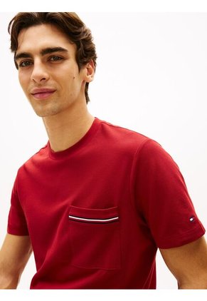 Camiseta Roja Global Stripe Con Bolsillo Tommy Hilfiger