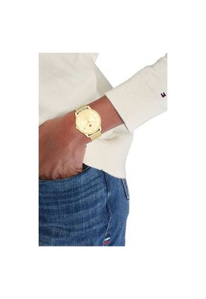 Reloj Tommy Hilfiger Modelo 1782531 Dorado Mujer