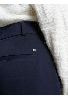 Pantalón Chino Essential Recto De Corte Slim Tommy Hilfiger