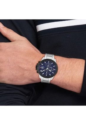 Reloj Tommy Hilfiger Modelo 1792198 Plateado Hombre