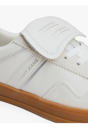 Tenis Gris The Greenwich Metalizadas Tommy Hilfiger