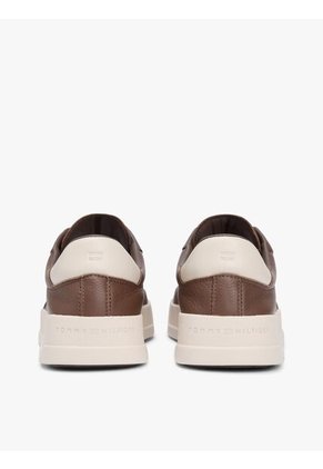 Tenis Chocolate TH Court De Cuero Tommy Hilfiger