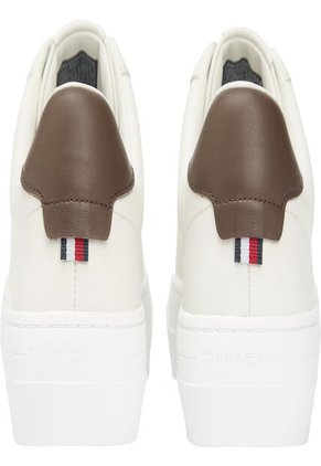 Tenis Beige De Cuero Con Suela Cupsole Tommy Hilfiger