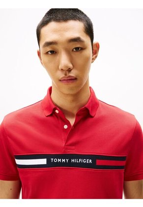 Polo Rojo De Corte Regular Con Logo En El Pecho Tommy Hilfiger