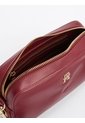 Bolso Rojo De Hombro Con Insignia Del Monograma TH Tommy Hilfiger de Tommy Hilfiger
