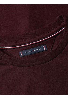 Camiseta Roja De Cuello Redondo Con Logo Bordado Tommy Hilfiger
