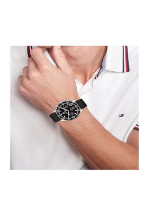 Reloj Tommy Hilfiger Modelo 1792162 Negro Hombre