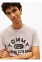 Camiseta Gris De Punto Con Cuello Redondo Tommy Jeans de Tommy Hilfiger