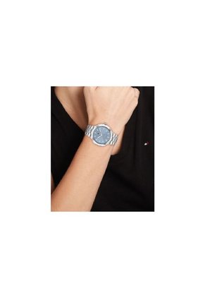 Reloj Tommy Hilfiger Modelo 1782818 Plateado Mujer