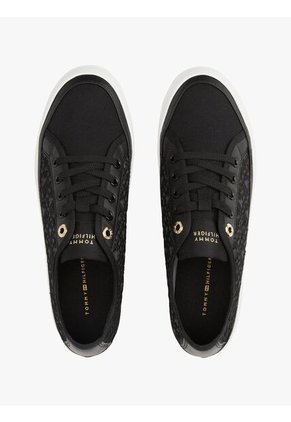 Tenis Negro De Malla Con Monogramas Bordados Tommy Hilfiger