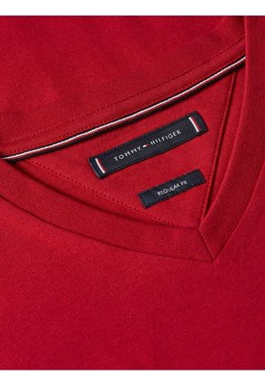 Camiseta Roja De Cuello En V Tommy Hilfiger