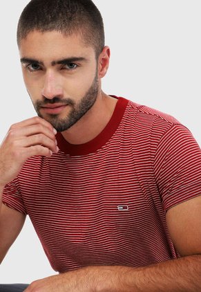 Camiseta Vinotinto-Rojo Tommy Jeans
