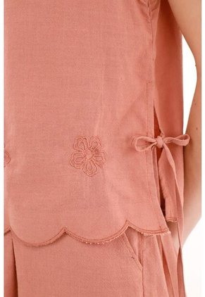 Topmark Camisa Manga Sisa Con Bordado En Ruedo Para Mujer