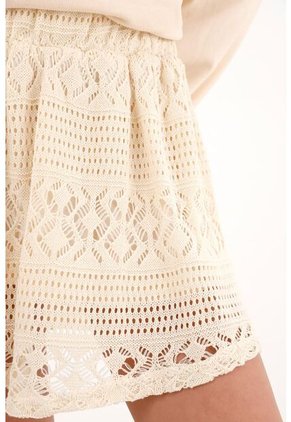 Topmark Falda Corta Tejida Crudo Para Mujer