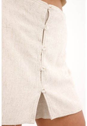 Topmark Falda Short Con Botones Crudo Para Mujer
