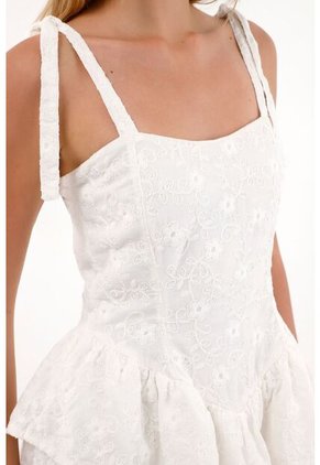 Topmark Vestido Corto Con Boleros Crudo Para Mujer