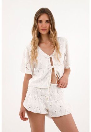 Topmark Short En Ojalillo Con Corte Globo Crudo Para Mujer