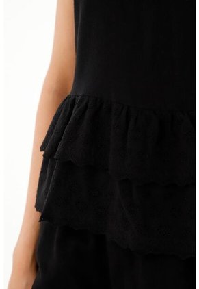 Topmark Camisa Negra De Tiras Con Boleros Para Mujer