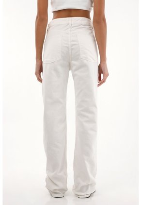 Topmark Jean Recto Con Bordados Crudo Para Mujer