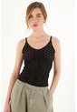 Topmark Camiseta Negra En Tela Ojalillo Para Mujer de topmark