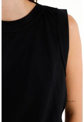 Camiseta Manga Sisa Negra Para Mujer