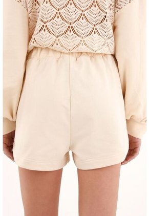 Bermuda Con Pretina Elástica Crudo Para Mujer