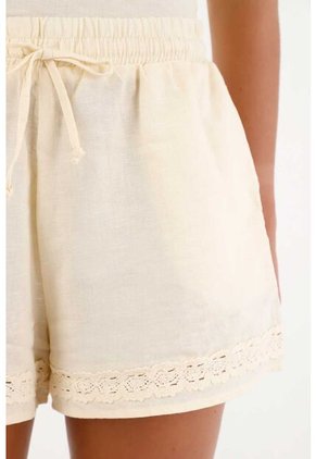 Topmark Short Con Encaje Crudo Para Mujer