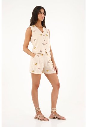Bermuda Con Flores Bordadas Crudo Para Mujer