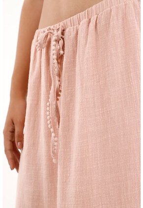 Falda Larga Con Aberturas Laterales Rosada Para Mujer