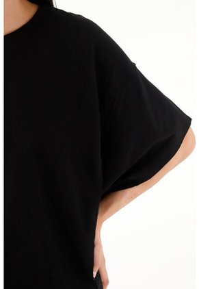 Topmark Camiseta Negra De Silueta Amplia Para Mujer