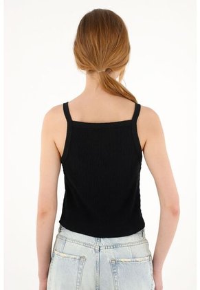 Topmark Crop Top Negro Con Textura Para Mujer
