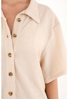 Camisa Manga Corta De Tela Con Textura Crudo Para Mujer