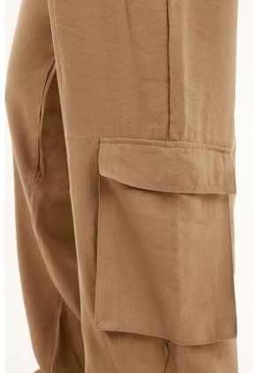 Pantalón Con Bolsillos Cargo Café Para Mujer