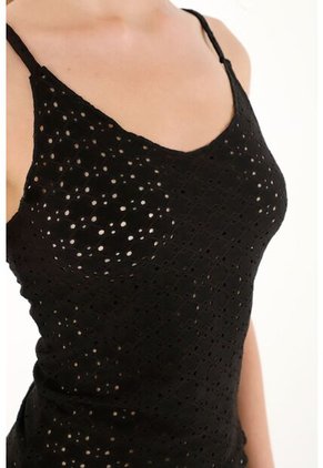 Topmark Camiseta Negra En Tela Ojalillo Para Mujer