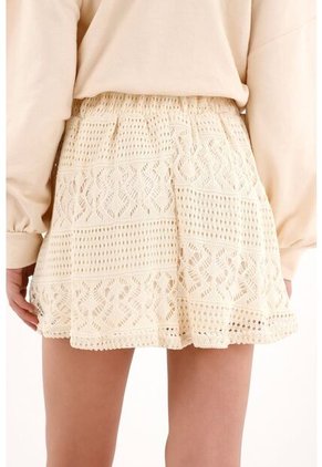 Topmark Falda Corta Tejida Crudo Para Mujer