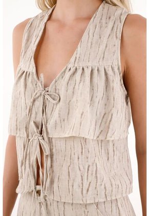 Topmark Camisa En Tela Estampada Tipo Chaleco Para Mujer