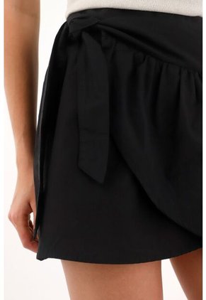 Topmark Falda Corta Con Tapa Cruzada Negra Para Mujer