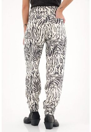 Topmark Jean Mom En Dril Estampado Para Mujer