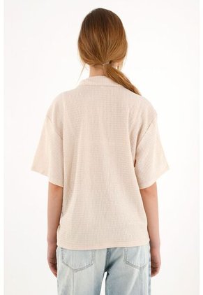 Camisa Manga Corta De Tela Con Textura Crudo Para Mujer