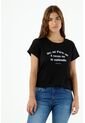 Camiseta De Mujer, Cuello Redondo Manga Corta, Con Estampado Tipográfico de topmark