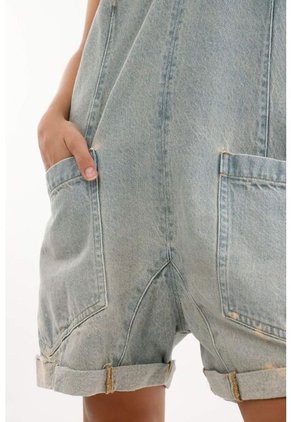 Enterizo Corto En Denim Con Efecto Desgaste Para Mujer