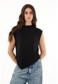 Camiseta Con Ruedo Asimétrico Negra Para Mujer de topmark
