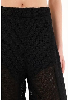 Topmark Pantalón Negro Con Aberturas En Frente Para Mujer