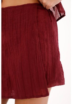 Topmark Falda Short Con Prenses Y Textura Roja Para Mujer