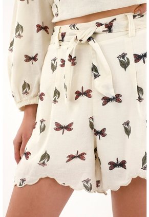 Topmark Short Estampado Con Cintutón Crudo Para Mujer