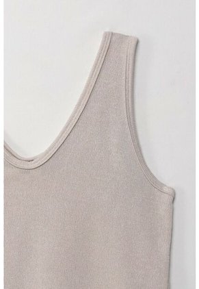 Topmark Camiseta Básica Manga Sisa Crudo Para Mujer