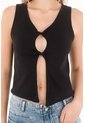 Topmark Camiseta Manga Sisa Con Detalle Entorchado Negra Para Mujer de topmark