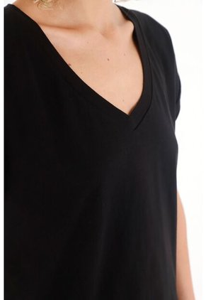 Topmark Camiseta Negra Manga Sisa Con Guardapolvo Para Mujer