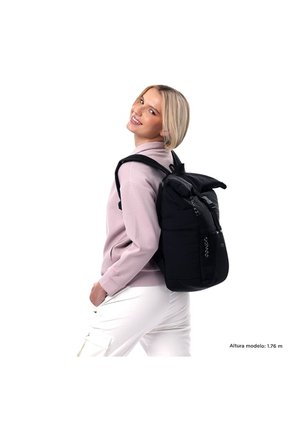 Morral Universitario Escandinavia Porta PC 14" Negro Mujer